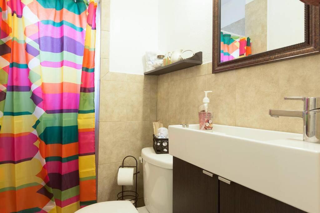 1 Bedroom Apt Near Coconut Grove Miami Buitenkant foto