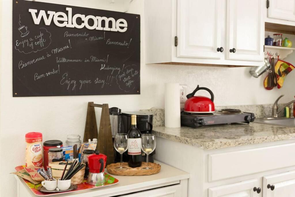1 Bedroom Apt Near Coconut Grove Miami Buitenkant foto